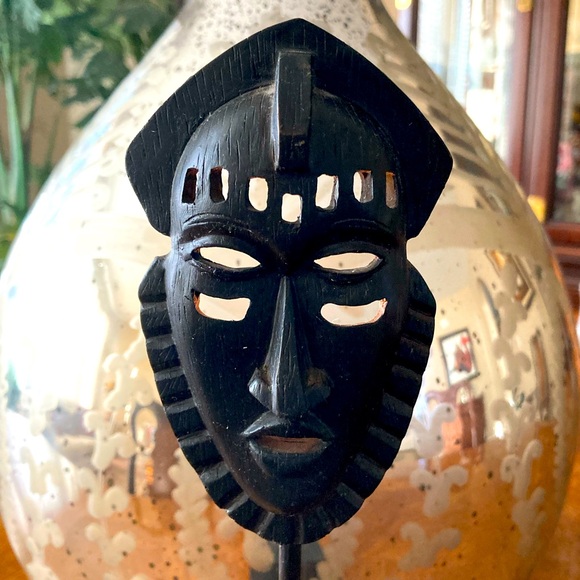 African Mask Votive Candle Holder on Metal & Wood Stand - Picture 3 of 6